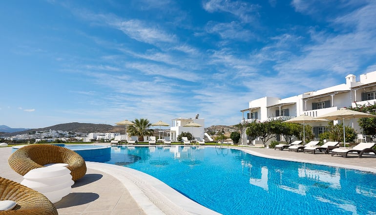 4* Santa Maria Village Milos