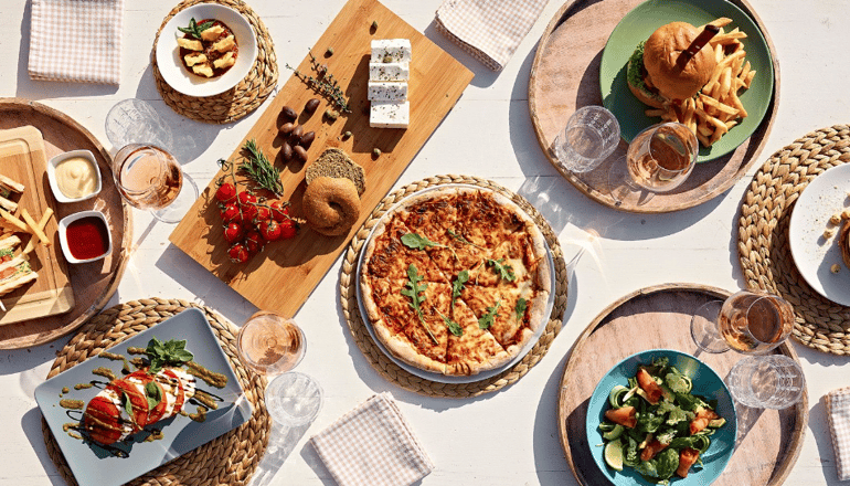 4* Santa Maria Village Milos