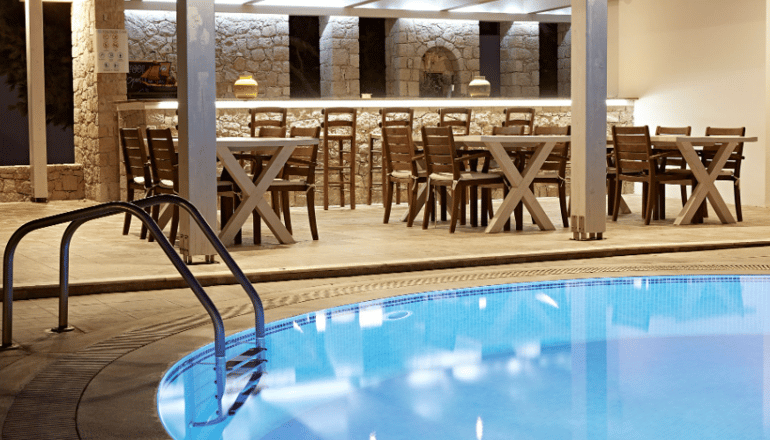 4* Santa Maria Village Milos