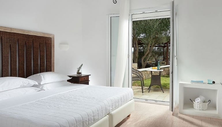 4* Santa Maria Village Milos