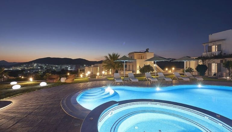 4* Santa Maria Village Milos