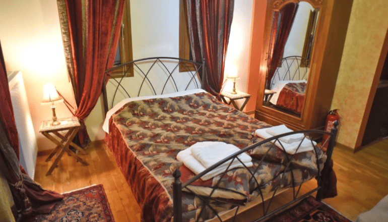 Santa Marina Guesthouse