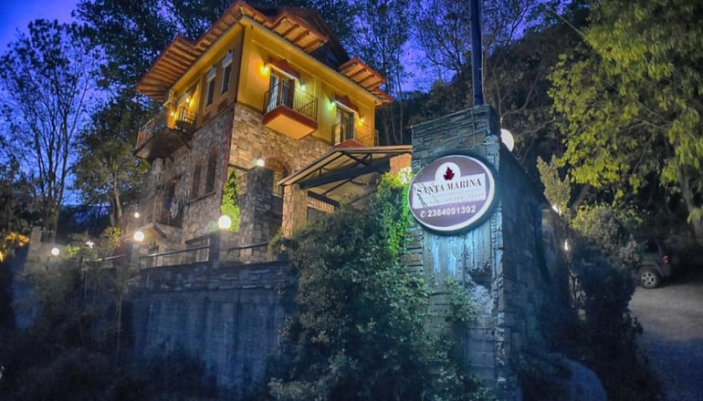 Santa Marina Guesthouse
