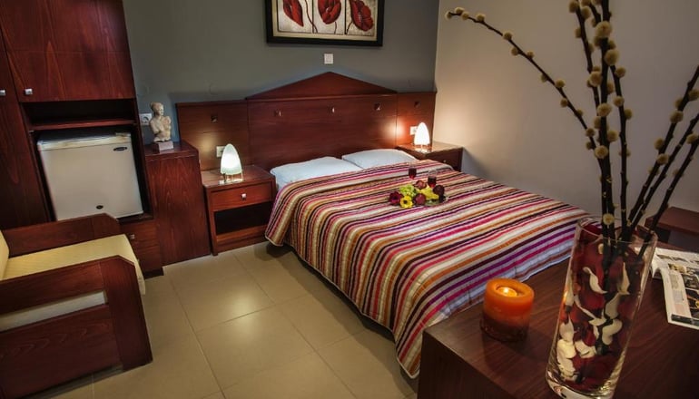 Semiramis Guesthouse - Αδάμαντας, Μήλος