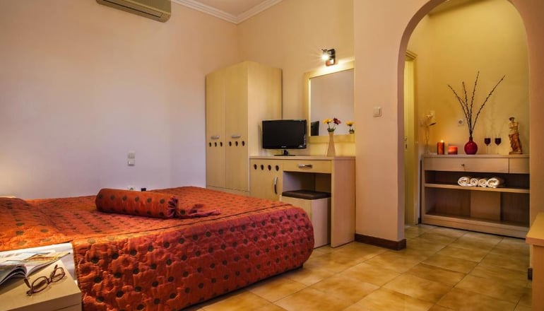 Semiramis Guesthouse - Αδάμαντας, Μήλος