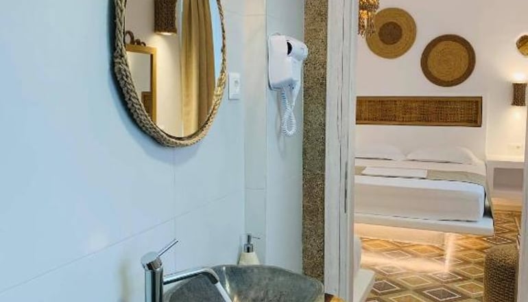 Semiramis Guesthouse - Αδάμαντας, Μήλος