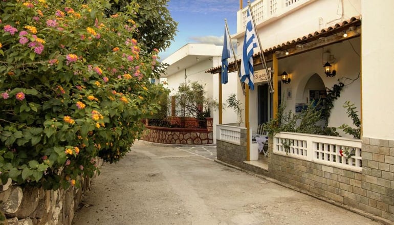 Semiramis Guesthouse - Αδάμαντας, Μήλος
