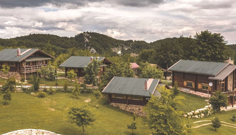 Sfendamos Wood Village