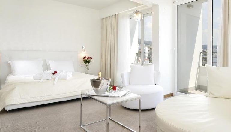 5* Lucy Hotel