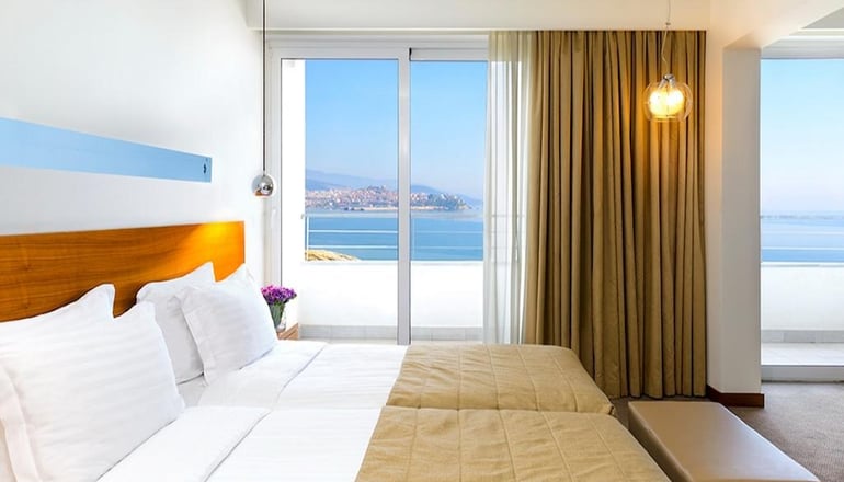 5* Lucy Hotel