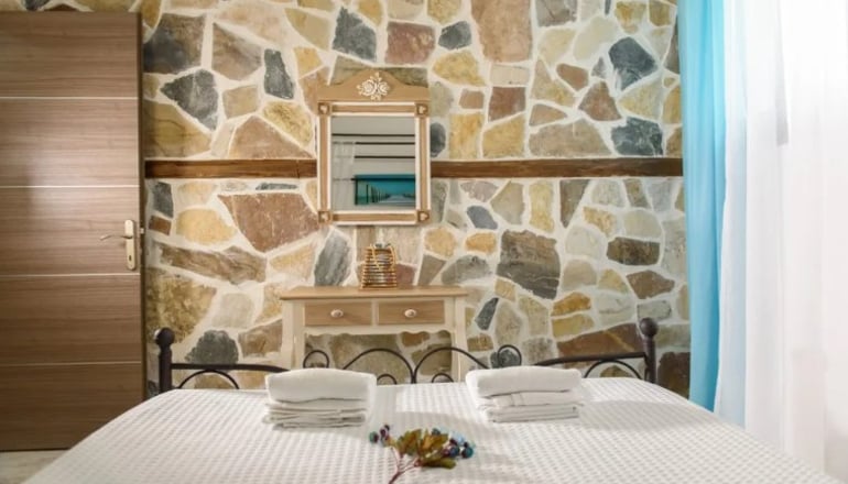 Simon King - Βουρβουρού, Χαλκιδική