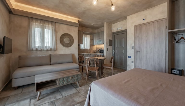 Skyros Trias - Παραλία Γυρίσματα, Σκύρος