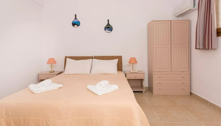Smaragdi Hotel - Περίβολος, Σαντορίνη