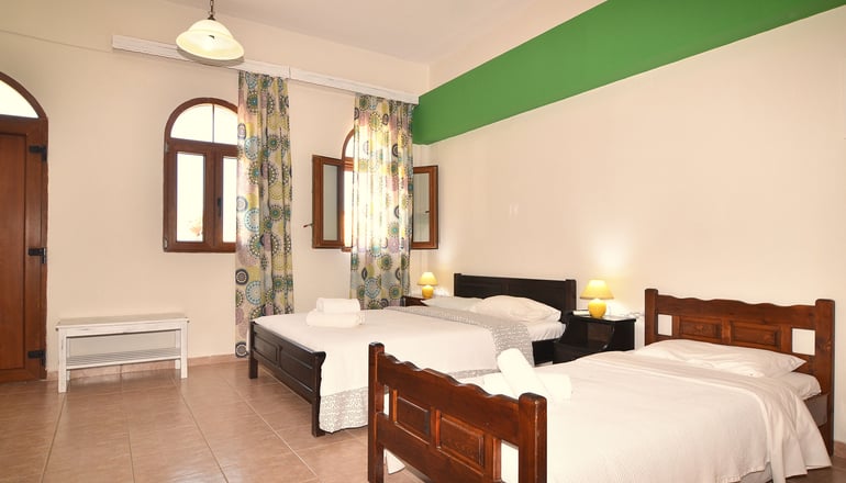 Sofia Limeni Apartments