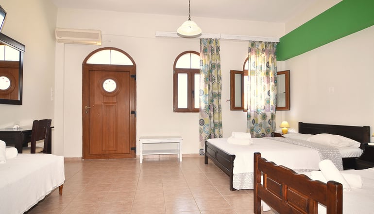 Sofia Limeni Apartments