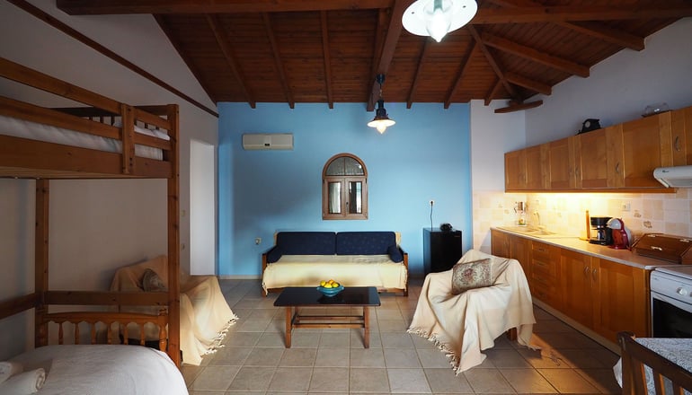 Sofia Limeni Apartments