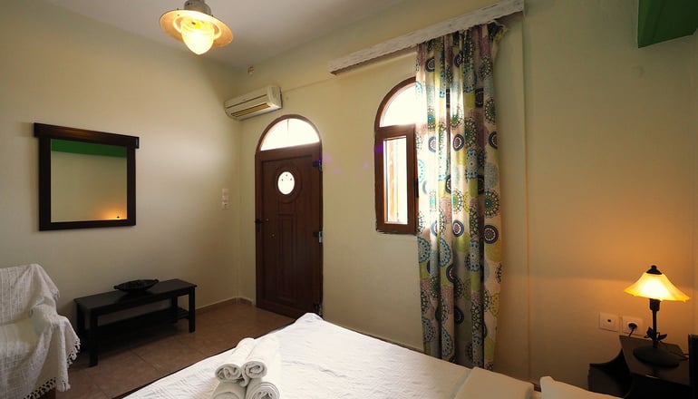 Sofia Limeni Apartments