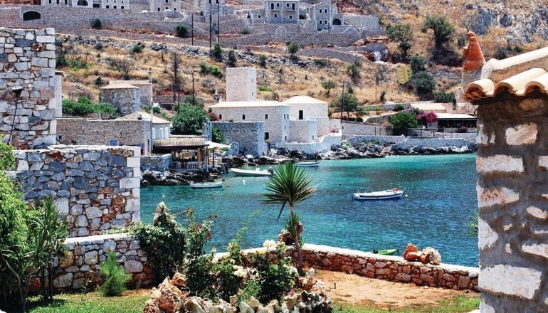 Sofia Limeni Apartments