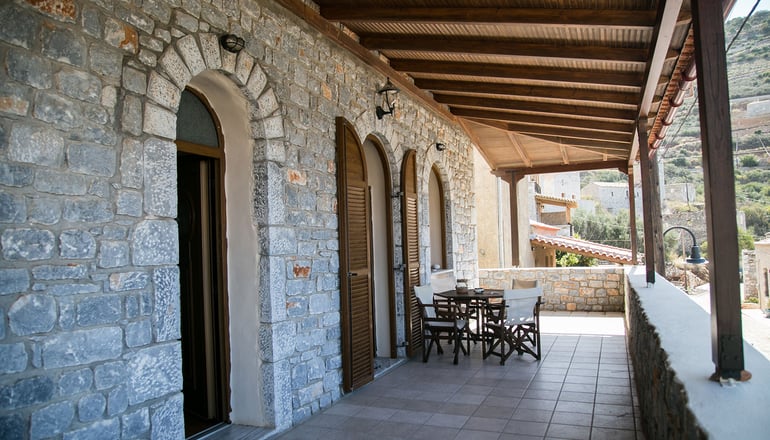 Sofia Limeni Apartments