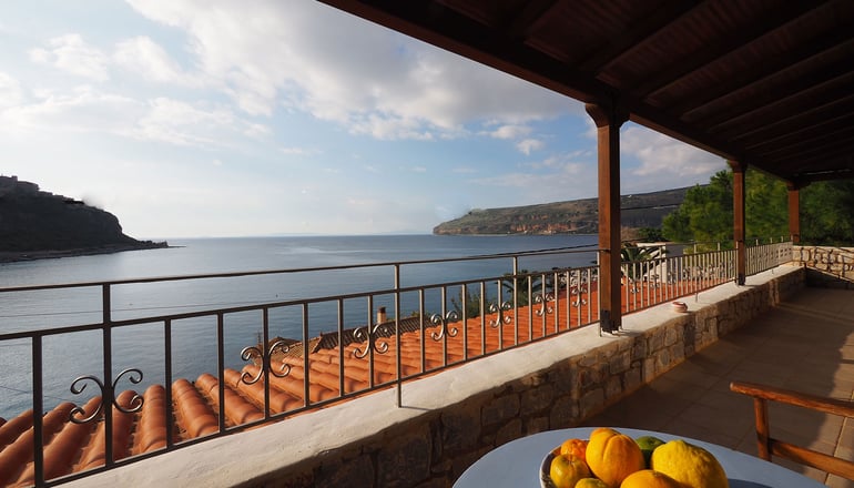 Sofia Limeni Apartments