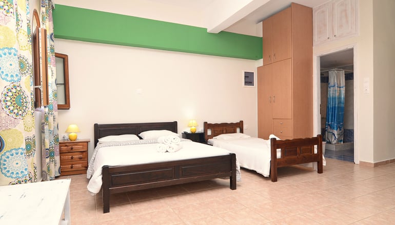 Sofia Limeni Apartments