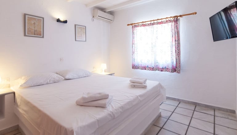 Soros Beach - Αντίπαρος