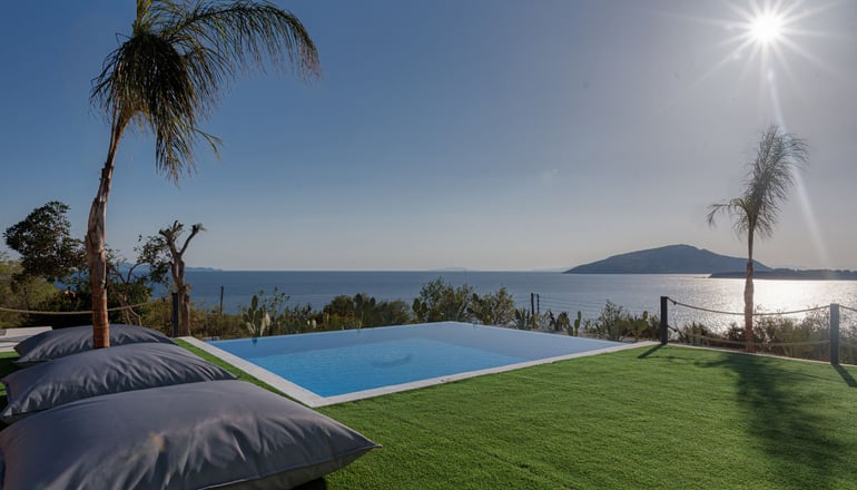 Sounio Black Villa by Bill & John Apartments Athens