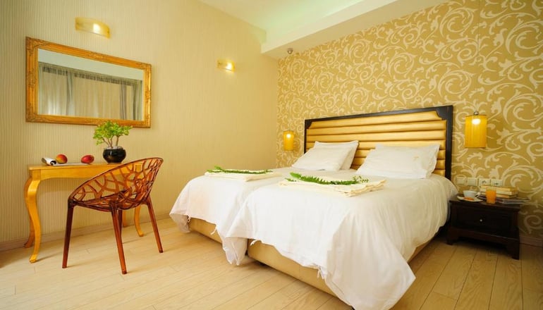 Steris Elegant Beach Hotel & Apartments