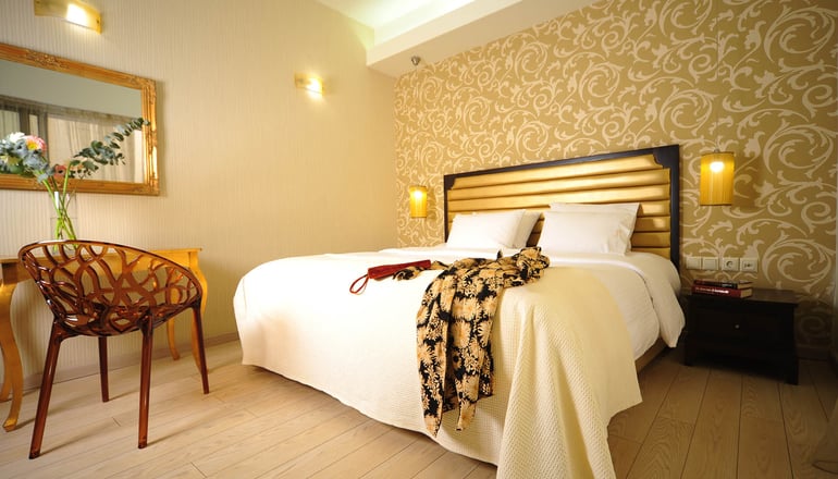 Steris Elegant Beach Hotel & Apartments