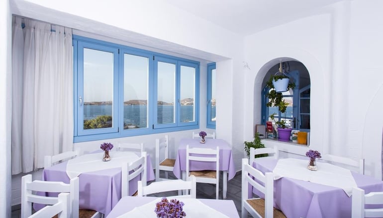 Stratos Apartments & Studios - Παροικιά, Πάρος