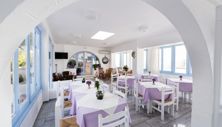 Stratos Apartments & Studios - Παροικιά, Πάρος