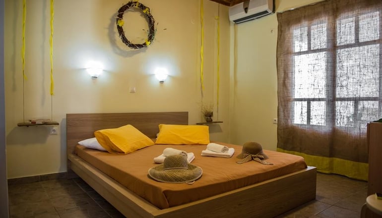 Summer Bed Nydri