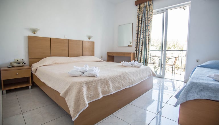 Summer Dream Hotel