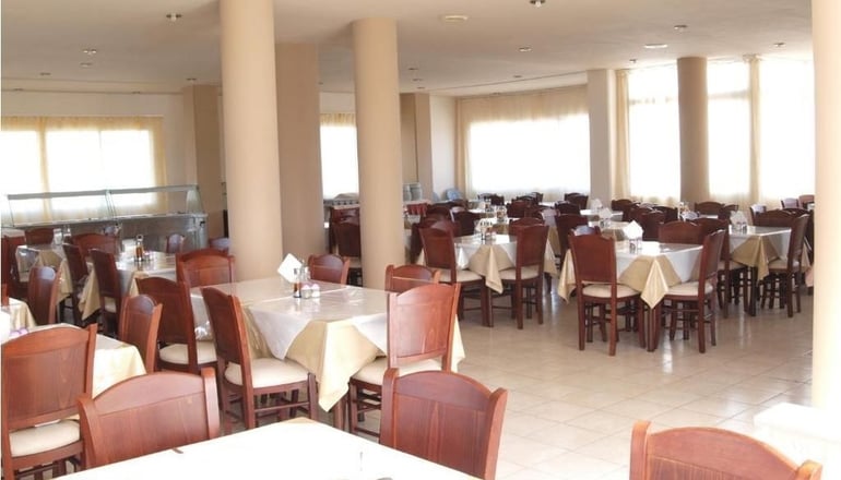 Summer Dream Hotel