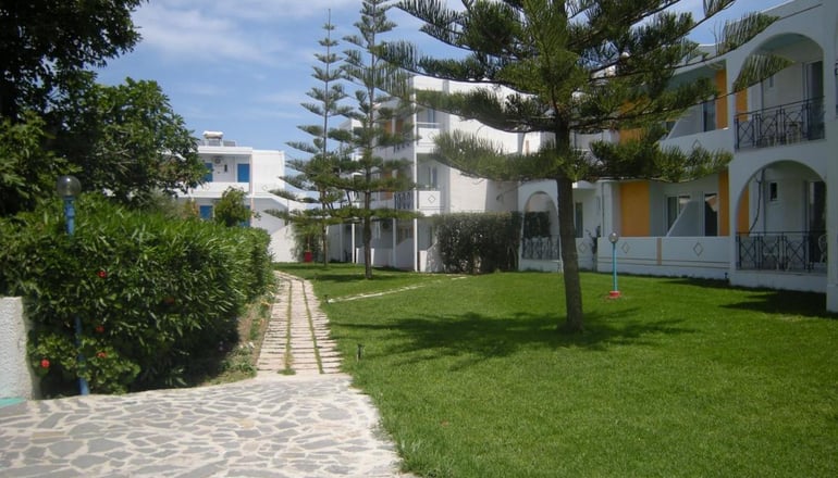 Summer Dream Hotel