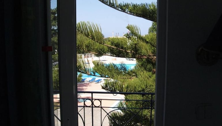 Summer Dream Hotel