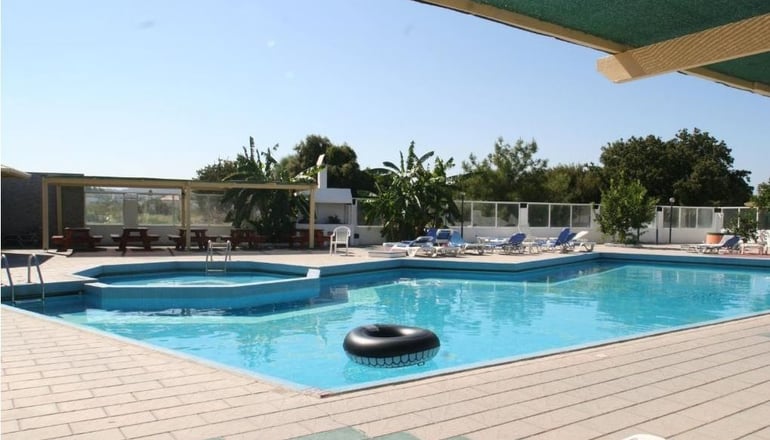 Summer Dream Hotel