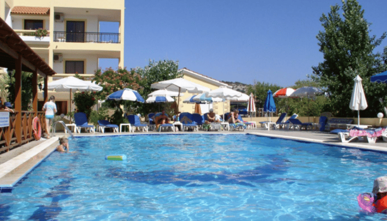 Summer Memories Hotel