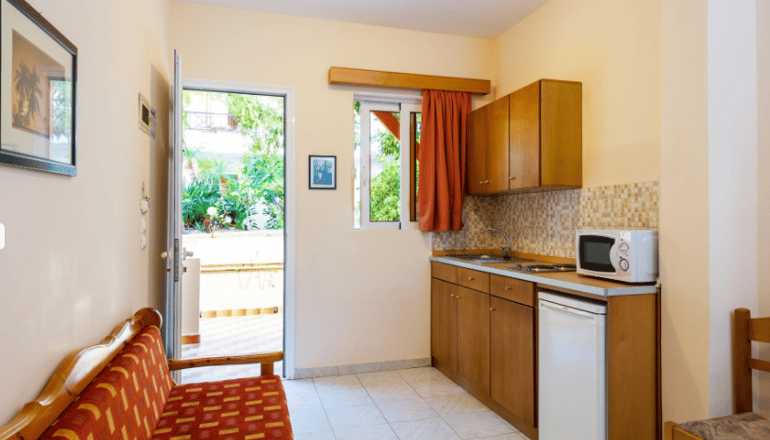 Summer Memories Hotel