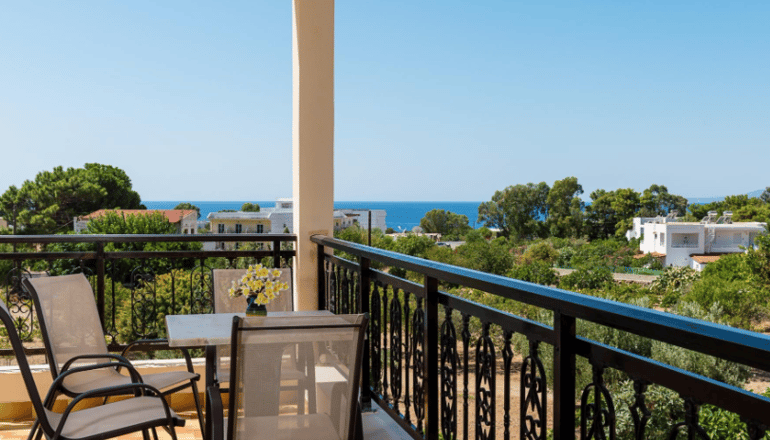 Summer Memories Hotel