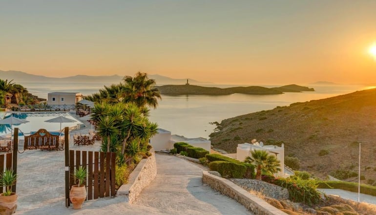Sunrise Beach Suites - Αζόλιμνος, Σύρος