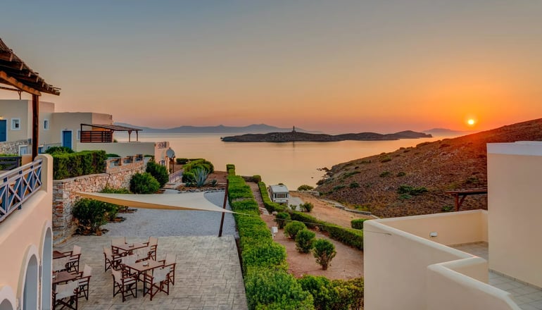 Sunrise Beach Suites - Αζόλιμνος, Σύρος