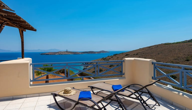 Sunrise Beach Suites - Αζόλιμνος, Σύρος