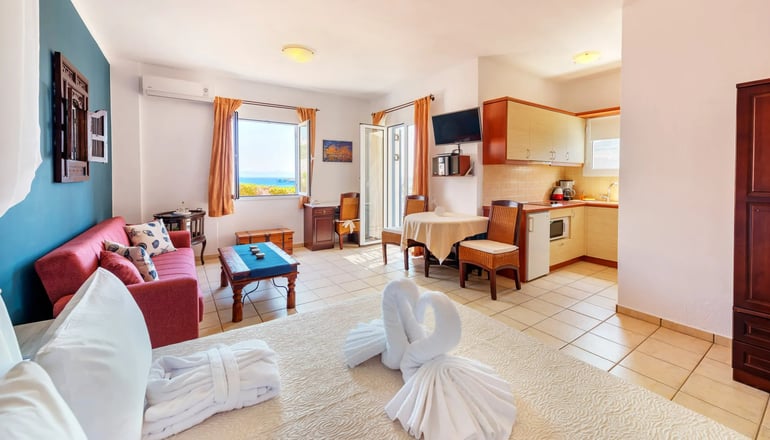 Sunrise Beach Suites - Αζόλιμνος, Σύρος