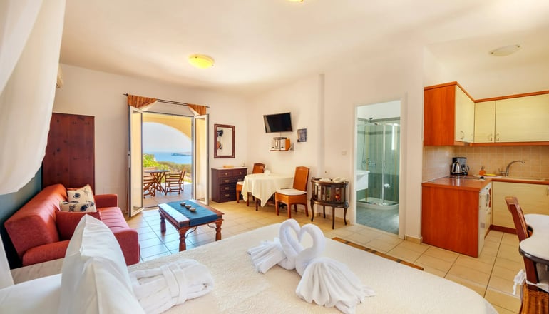 Sunrise Beach Suites - Αζόλιμνος, Σύρος