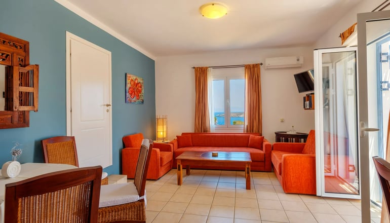 Sunrise Beach Suites - Αζόλιμνος, Σύρος