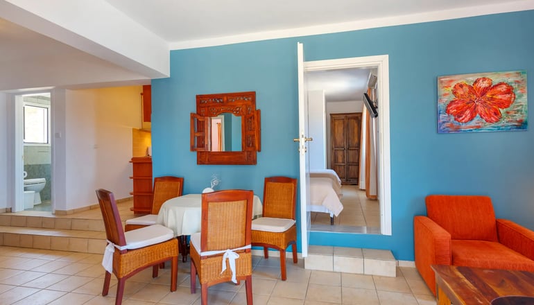 Sunrise Beach Suites - Αζόλιμνος, Σύρος