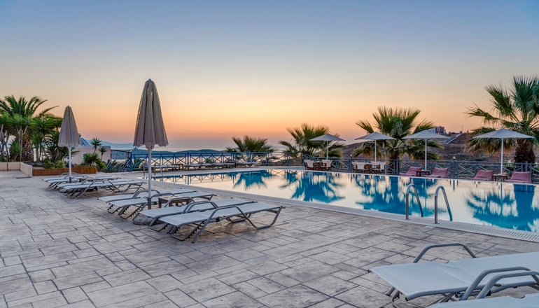 Sunrise Beach Suites - Αζόλιμνος, Σύρος