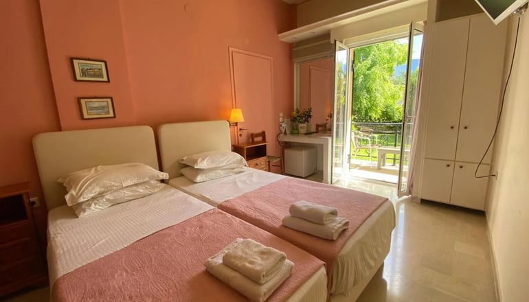 Sunrise Inn Hotel - Κουντουράτα, Κεφαλονιά