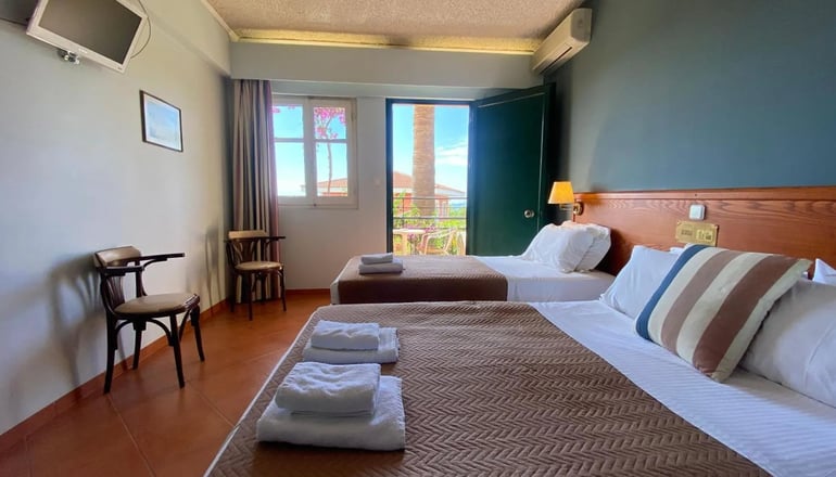 Sunrise Inn Hotel - Κουντουράτα, Κεφαλονιά